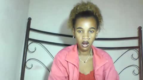 Snapshot of claudiannah chatting on 04-26-26, 06:16 claudianne online show from 04-26-26, 06:16