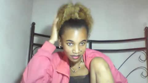 Snapshot of claudiannah chatting on 05-04-26, 04:36 claudianne online show from 05-04-26, 04:36