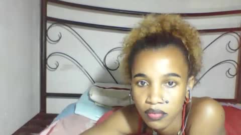 Snapshot of claudiannah chatting on 05-09-26, 07:35 claudianne online show from 05-09-26, 07:35