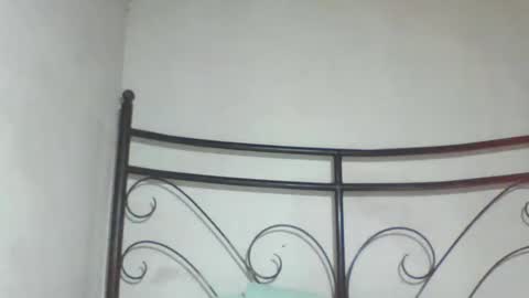 Snapshot of claudiannah chatting on 05-26-26, 06:48 claudianne online show from 05-26-26, 06:48
