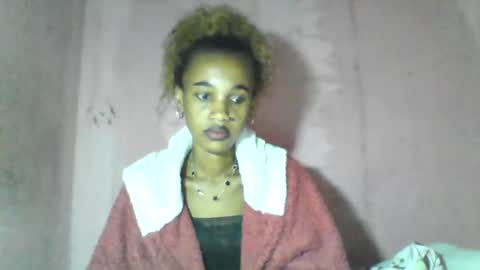 Snapshot of claudiannah chatting on 05-31-26, 02:57 claudianne online show from 05-31-26, 02:57