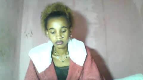 Snapshot of claudiannah chatting on 05-31-26, 06:09 claudianne online show from 05-31-26, 06:09