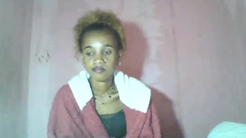 Snapshot of claudiannah chatting on 06-05-26, 06:42 claudianne online show from 06-05-26, 06:42