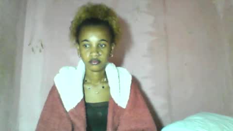 Snapshot of claudiannah chatting on 06-08-26, 03:29 claudianne online show from 06-08-26, 03:29