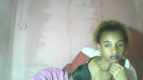 Snapshot of claudiannah chatting on 06-13-26, 07:17 claudianne online show from 06-13-26, 07:17