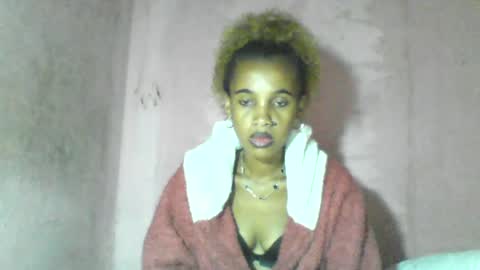 Snapshot of claudiannah chatting on 06-14-26, 05:15 claudianne online show from 06-14-26, 05:15