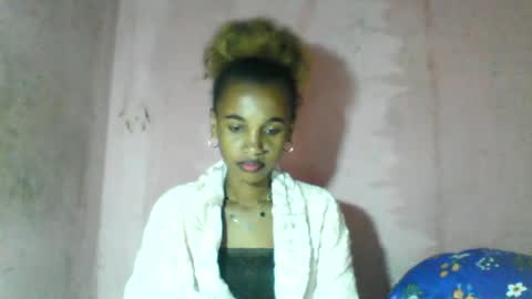Snapshot of claudiannah chatting on 06-23-26, 07:56 claudianne online show from 06-23-26, 07:56
