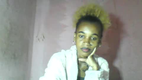 Snapshot of claudiannah chatting on 06-26-26, 03:38 claudianne online show from 06-26-26, 03:38