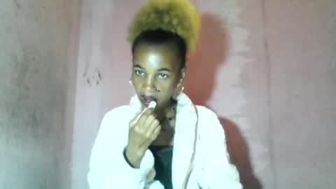 Snapshot of claudiannah chatting on 07-05-26, 04:41 claudianne online show from 07-05-26, 04:41