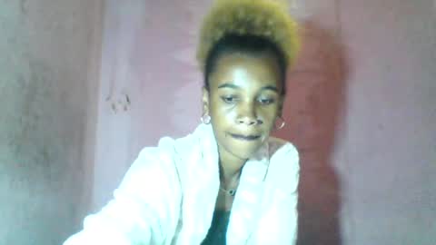 Snapshot of claudiannah chatting on 07-06-26, 04:53 claudianne online show from 07-06-26, 04:53