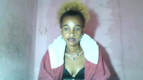 Snapshot of claudiannah chatting on 07-08-26, 12:42 claudianne online show from 07-08-26, 12:42
