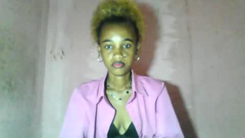 Snapshot of claudiannah chatting on 07-14-26, 12:22 claudianne online show from 07-14-26, 12:22