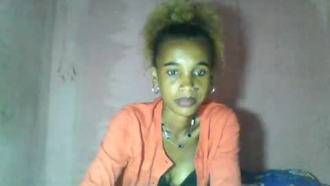 Snapshot of claudiannah chatting on 07-15-26, 04:45 claudianne online show from 07-15-26, 04:45