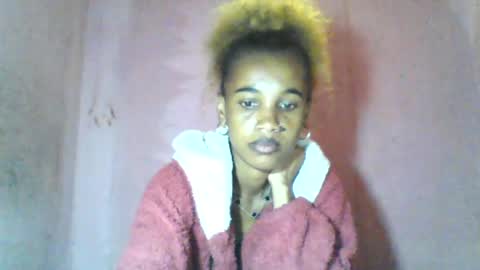 Snapshot of claudiannah chatting on 07-16-26, 04:51 claudianne online show from 07-16-26, 04:51