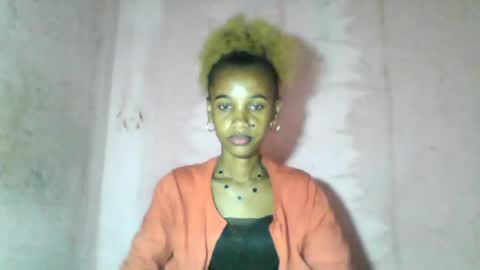 Snapshot of claudiannah chatting on 07-19-26, 04:16 claudianne online show from 07-19-26, 04:16