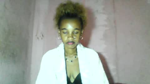 Snapshot of claudiannah chatting on 07-21-26, 04:37 claudianne online show from 07-21-26, 04:37