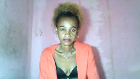Snapshot of claudiannah chatting on 07-24-26, 04:21 claudianne online show from 07-24-26, 04:21