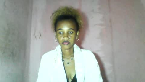 Snapshot of claudiannah chatting on 07-24-26, 05:00 claudianne online show from 07-24-26, 05:00