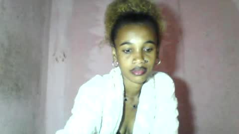 Snapshot of claudiannah chatting on 07-26-26, 07:21 claudianne online show from 07-26-26, 07:21