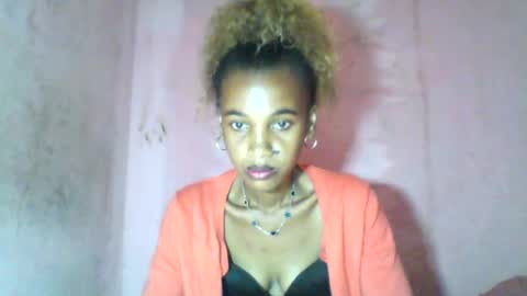 Snapshot of claudiannah chatting on 07-27-26, 12:45 claudianne online show from 07-27-26, 12:45
