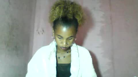 Snapshot of claudiannah chatting on 07-31-26, 05:56 claudianne online show from 07-31-26, 05:56