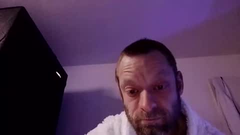 Florian online show from 12-19-25, 02:29