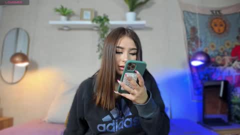 Snapshot of cleeo_brown chatting on 09-10-25, 09:37 Cleo online show from 09-10-25, 09:37