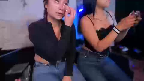 Snapshot of cleeo_brown chatting on 09-18-25, 08:33 Cleo online show from 09-18-25, 08:33