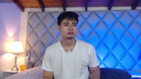 clement_reyes online show from 11-06-25, 01:34