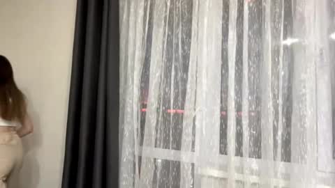 Snapshot of clementinemarak chatting on 01-15-26, 11:59 Alisa online show from 01-15-26, 11:59