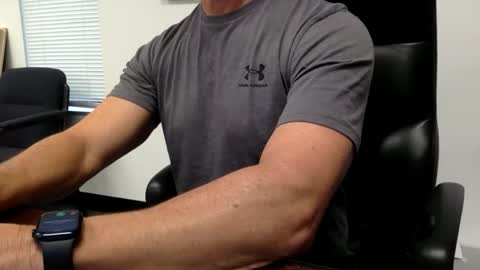 Snapshot of clemike69 chatting on 11-12-25, 03:45 clemike69 online show from 11-12-25, 03:45