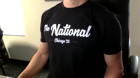 Snapshot of clemike69 chatting on 12-22-25, 04:15 clemike69 online show from 12-22-25, 04:15