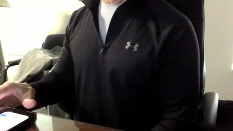 Snapshot of clemike69 chatting on 03-05-26, 06:04 clemike69 online show from 03-05-26, 06:04