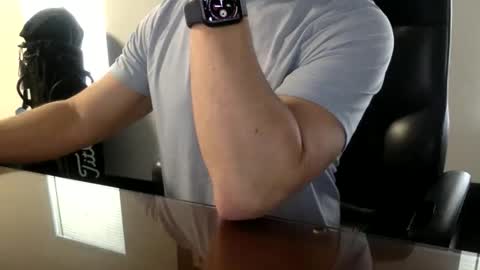 Snapshot of clemike69 chatting on 04-02-26, 04:15 clemike69 online show from 04-02-26, 04:15