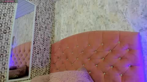 cleo online show from 10-28-25, 03:32