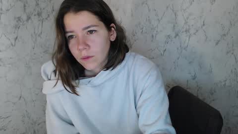 Snapshot of cleo_rose_ chatting on 05-20-26, 10:32 Cleo Rose online show from 05-20-26, 10:32