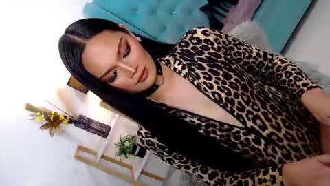 Cleo online show from 11-12-25, 11:03