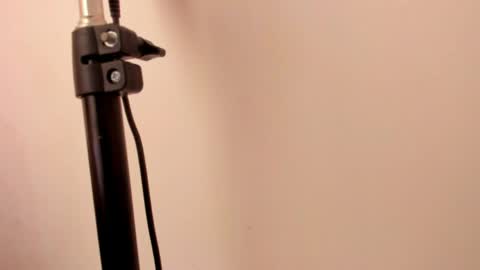 Cleopatra online show from 04-17-26, 06:44