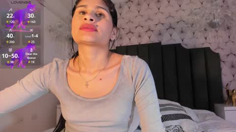Snapshot of cleopatraa1 chatting on 02-06-25, 02:00 Cleopatra online show from 02-06-25, 02:00