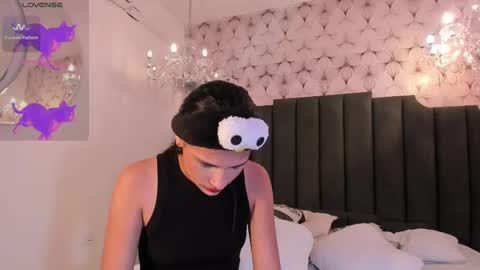Snapshot of cleopatraa1 chatting on 02-10-25, 06:24 Cleopatra online show from 02-10-25, 06:24