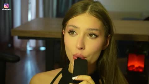 Cleo online show from 04-06-26, 07:09