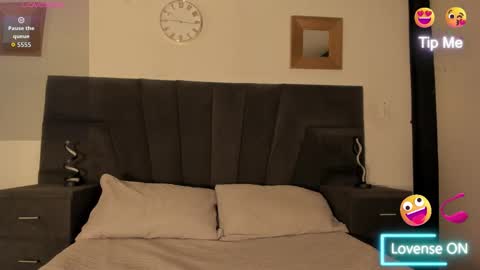 cleowhite_ online show from 09-10-25, 05:18