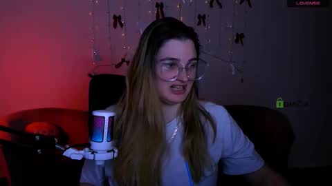 Snapshot of clery_shine chatting on 02-04-26, 10:58 clery_shine online show from 02-04-26, 10:58