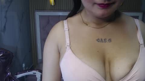 Snapshot of clhoe_b chatting on 02-02-26, 08:29 Clhoe online show from 02-02-26, 08:29