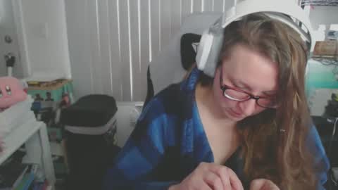 Kate online show from 02-13-25, 04:39