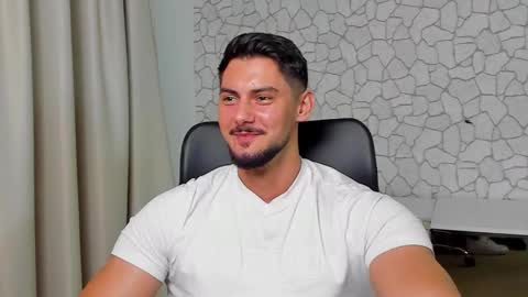 Snapshot of clintmasterss chatting on 11-16-25, 05:02 ClintMasterss online show from 11-16-25, 05:02