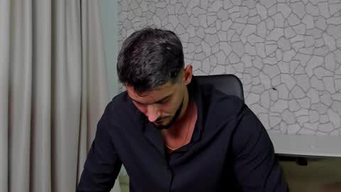 Snapshot of clintmasterss chatting on 11-29-25, 05:43 ClintMasterss online show from 11-29-25, 05:43