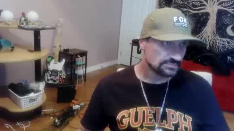 Snapshot of clintwood12 chatting on 06-07-26, 05:27 chad online show from 06-07-26, 05:27
