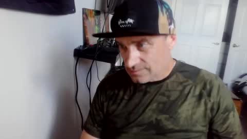 Snapshot of clintwood12 chatting on 06-12-26, 04:50 chad online show from 06-12-26, 04:50