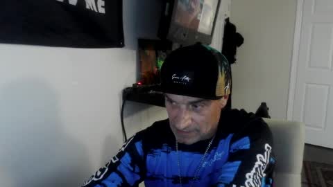 Snapshot of clintwood12 chatting on 06-19-26, 12:15 chad online show from 06-19-26, 12:15